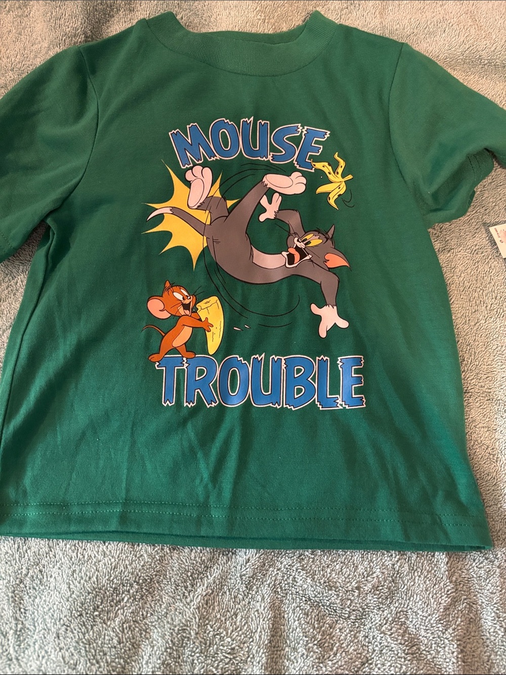 NWT old Navy Green 'Mouse Trouble' Tom & Jerry Graphic Tee 2t